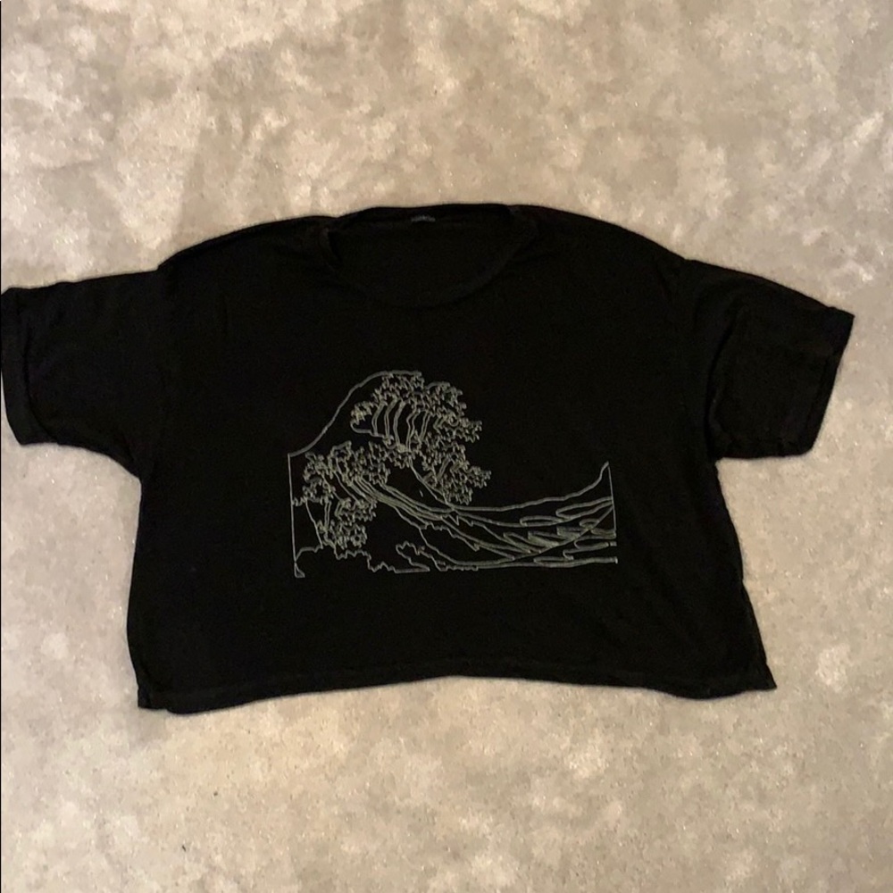 Women’s Brandy Melville Wave Crop Top